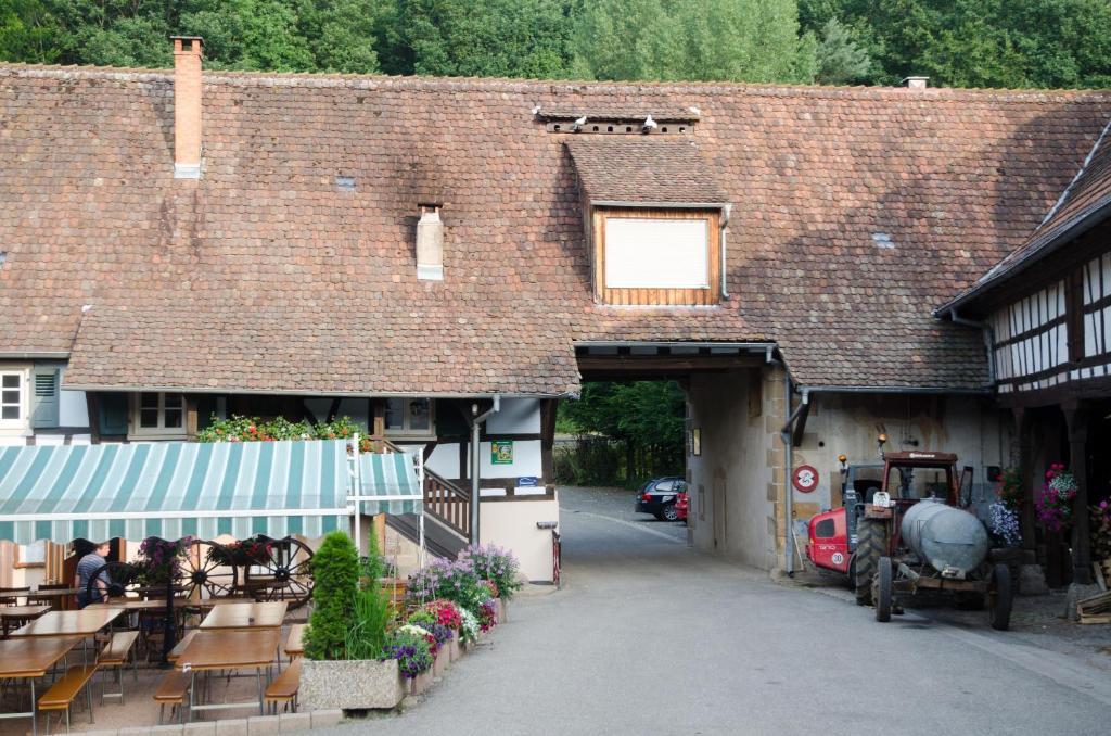 Ferme Auberge Du Moulin Des Sept Fontaines Drachenbronn-Birlenbach Buitenkant foto